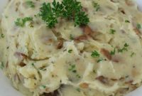 Creamy Garlic-Herb Mashed Potatoes in a Crock Pot