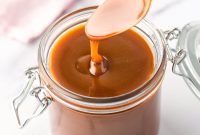 How to Make Smooth Homemade Caramel Sauce for Desserts