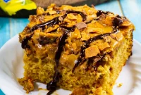 Slow Cooker Butterfinger Cake Recipe for Gooey Chocolate-Peanut Butter Delight