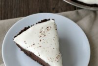 Gluten-Free Chocolate Cream Pie Recipe — Decadent & Dairy-Free Option