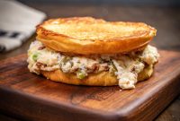 Jalapeño Popper Grilled Cheese Sandwich (Chopped Style)