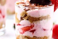 Strawberry Cream Tiramisu Parfait Recipe for Summer Desserts