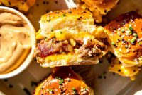 Sweet Hawaiian Roll Breakfast Sliders with Bacon & Eggs