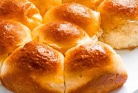 Homemade Brioche Rolls Recipe for Soft, Buttery Loaves