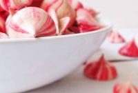 Raspberry Meringue Kisses Recipe: Light Berry Meringue Cookies