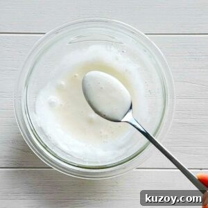 Vanilla Bean Glaze Recipe for Cakes, Donuts, and Pastries 6 Thickening glaze
