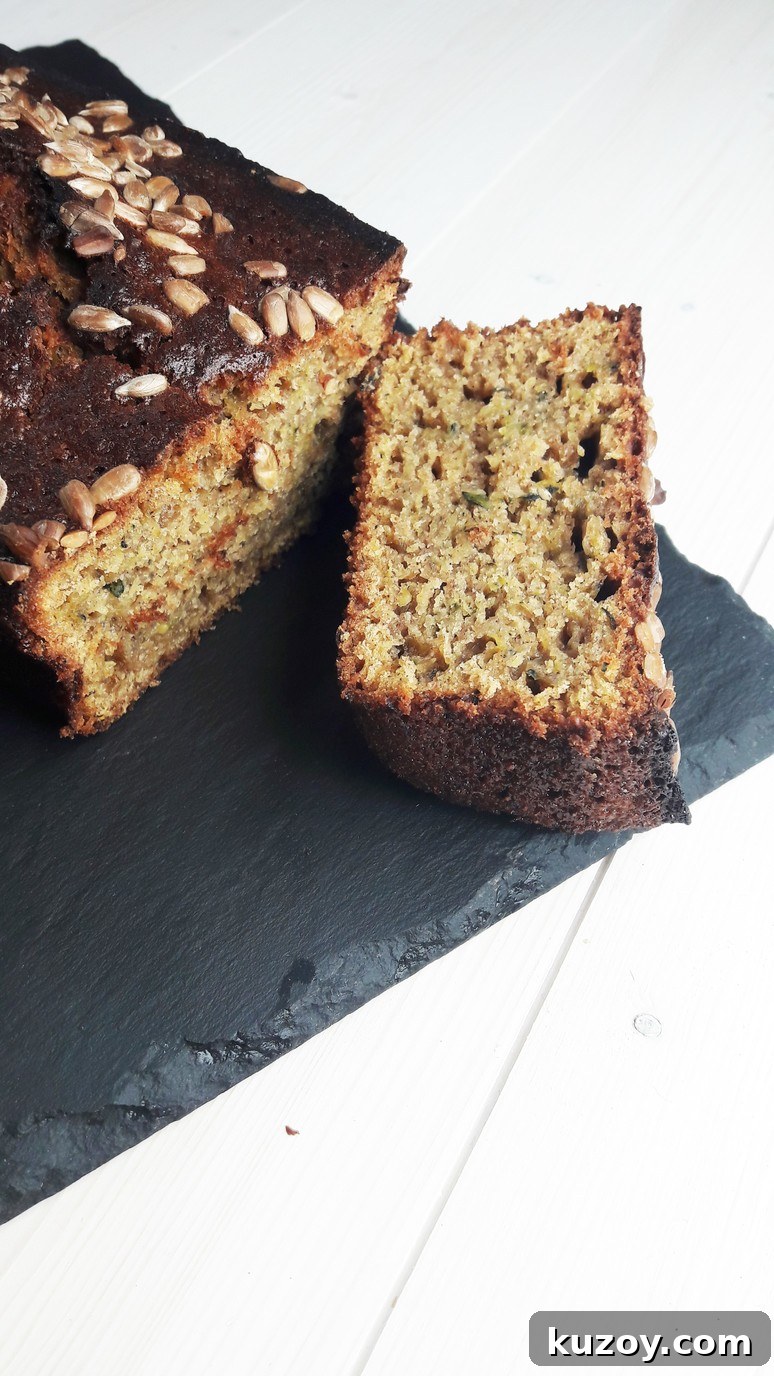Zucchini Cake to Brighten Your Monday Morning 3 zucchini cake