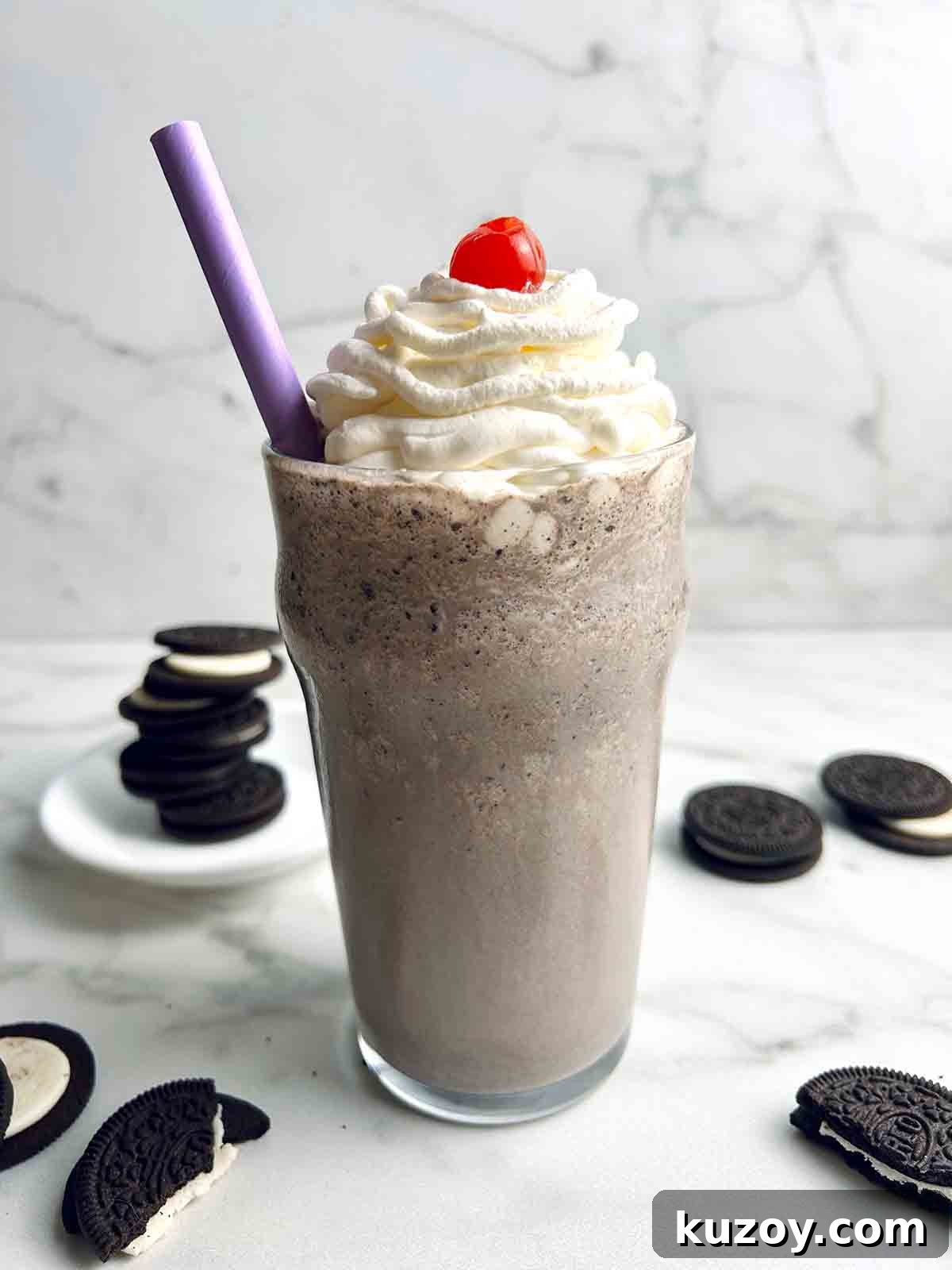 Baskin-Robbins Oreo Milkshake Recipe & Nutrition Guide 5 oreo milkshake